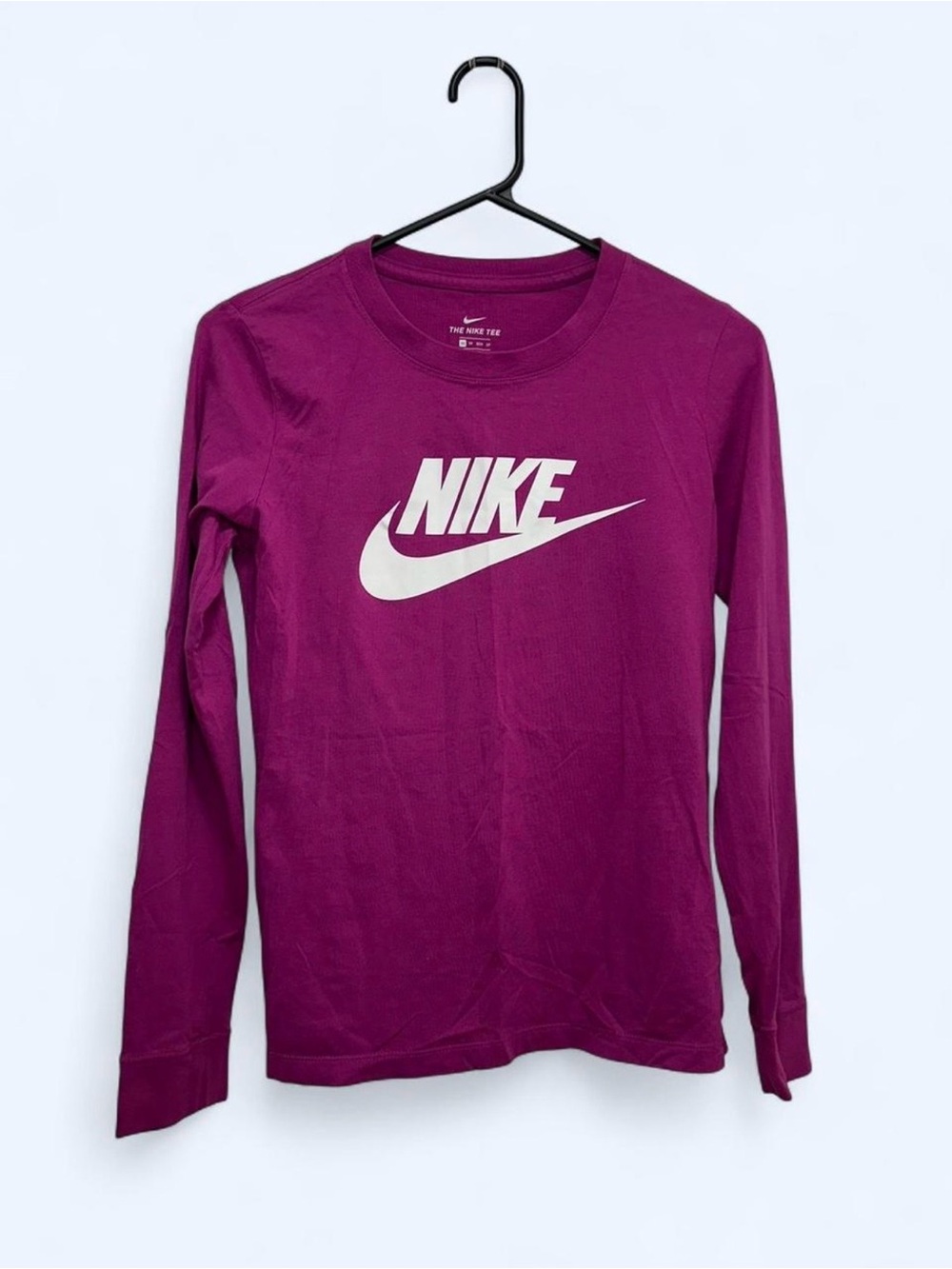 Nike Long Sleeve Logo Tee In Magenta Size XS The Nike Tee Casual 100% Cotton